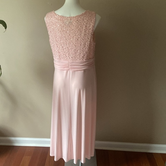 Connected Apparel Women’s Soft Pink Sleeveless Sequin Formal Maxi Dress Size 16 - Picture 4 of 7